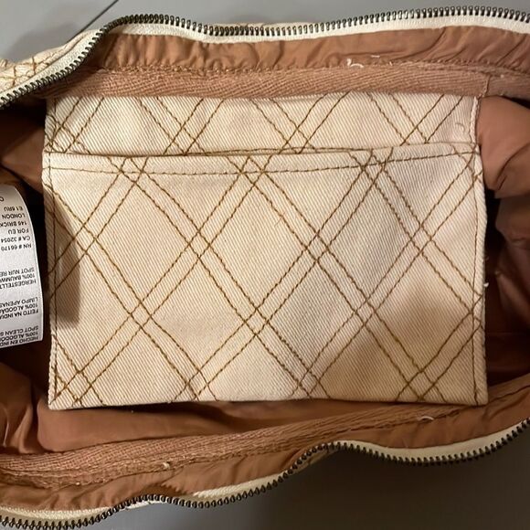 Urban Outfitters Darci Denim Shoulder Bag NWOT - Picture 5 of 11